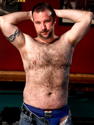 Gay sex pics with Chubby hairy man Mark Bishop