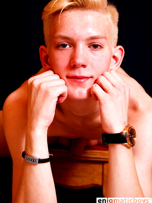 Cute uncut gay boys - Blonde sexy boy Jensen