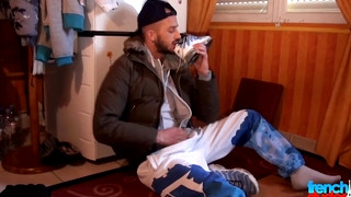 Gay porn video A Quick 'Blow and Go'