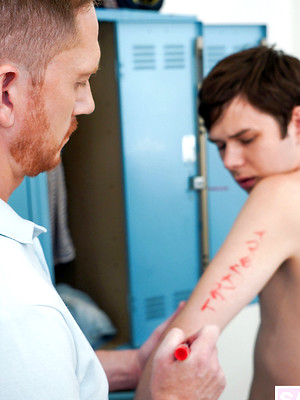 Gay porn pics Dakota Gets a Hardcore Anatomy Lesson From Mr. Kayman