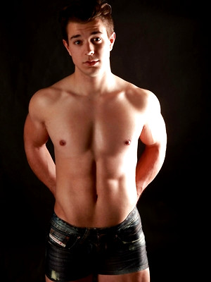 Free gay porn pics with Sergio M fitness model spain