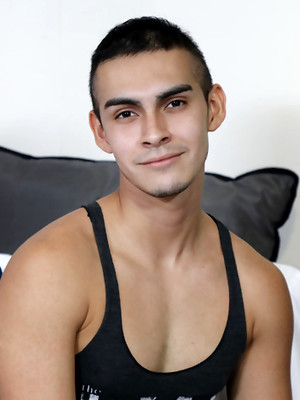 Hot twinks porn pics - 4120 Aaron Perez solo