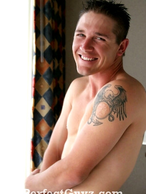 Gay porn pics Reed toying his ass