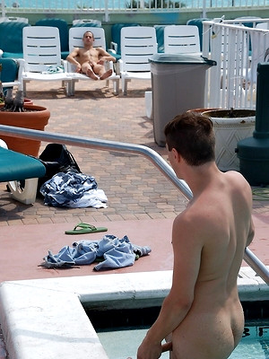 Gay boys pics - Gay hotties Jaeden James & Roberto Santiago suck & fuck each other poolside