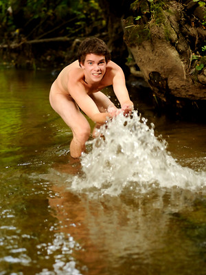 Twinks xxx pics - Gregor Bortel naked outdoors