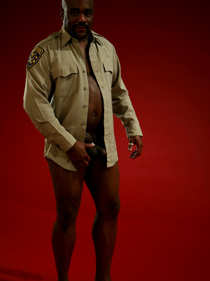 XXX gay photos of Dark Daddy solo