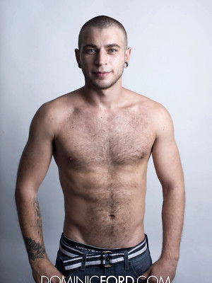 Gay sex pics with Alex Green Gets a Helping Hand