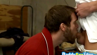 Free gay porn video Muscle Stallion Colby Keller Bangs Hard Naughty Gay Dude