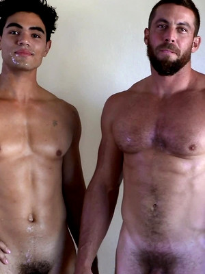 Gay sex pics with Derek Jones FUCKS Max Richie