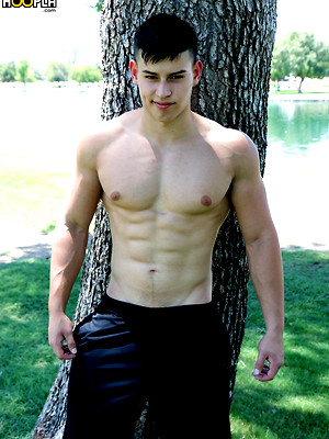 Gay sex pics with NEW Muscle Model Eddie Alvarado