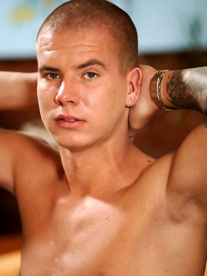 Hot gay sex pics with Tomas Silhan posing naked