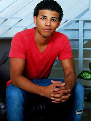 Gay porn pics Daniel Press Busts A Nut