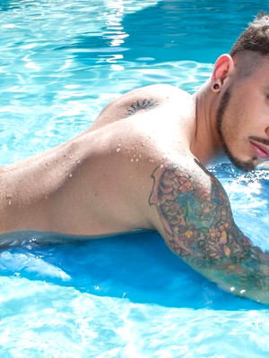 Gay pics of Seth Knight - Sunshine Solo